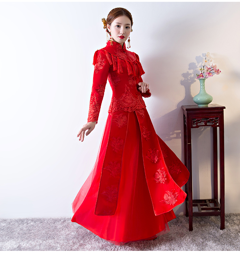 精致蕾絲花紋中式禮服，新娘結(jié)婚禮服