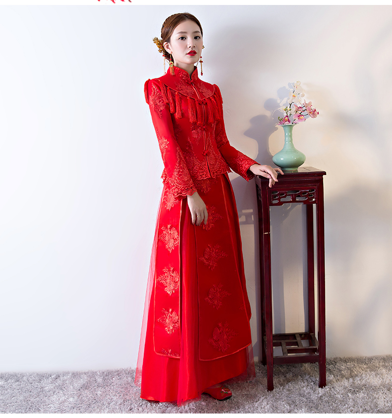 精致蕾絲花紋中式禮服，新娘結(jié)婚禮服