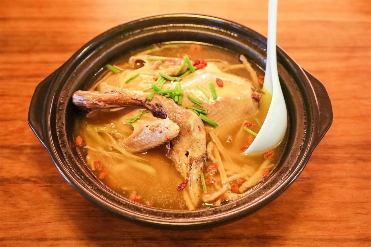 莫干山·西璞，睡進(jìn)梵高的畫里