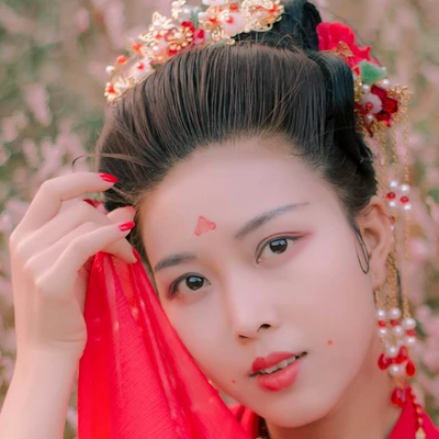 嬌艷紅衣閨蜜頭像，唯美古風(fēng)真人頭像