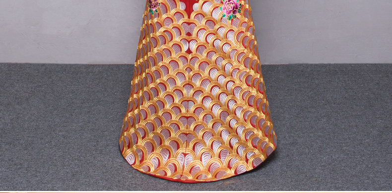 金絲繡花中式禮服，家佳樂(lè)文學(xué)新娘禮服