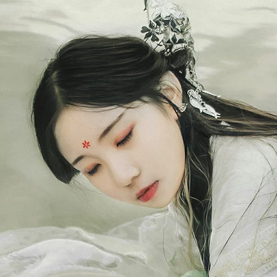 青色帶折扇女生頭像,唯美古風真人頭像