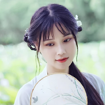 荷塘邊帶傘女生頭像，唯美古風(fēng)真人頭像