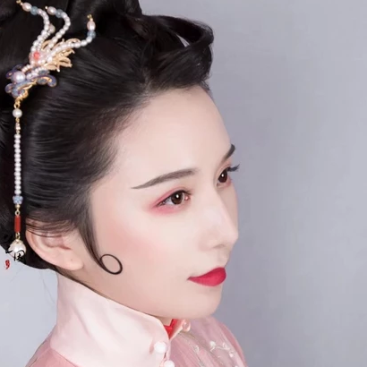 古典帶團(tuán)扇女生頭像，唯美古風(fēng)真人頭像