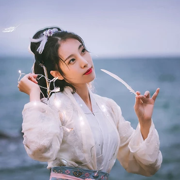 夜下星空女生頭像，唯美古風(fēng)真人頭像