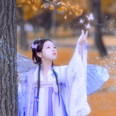 蝴蝶飛舞女生頭像，唯美古風(fēng)真人頭像