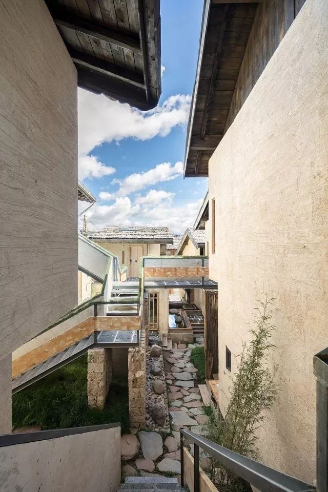 香格里拉·言?意，頗有古代山水畫(huà)的意境