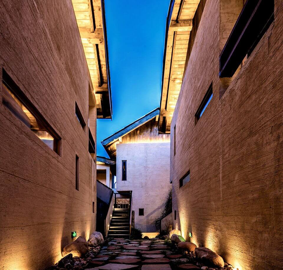 香格里拉·言?意，頗有古代山水畫(huà)的意境