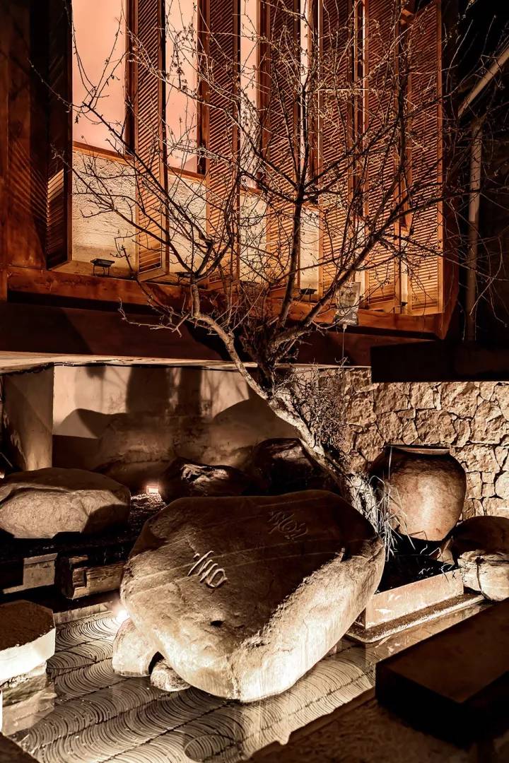 香格里拉·言?意，頗有古代山水畫的意境