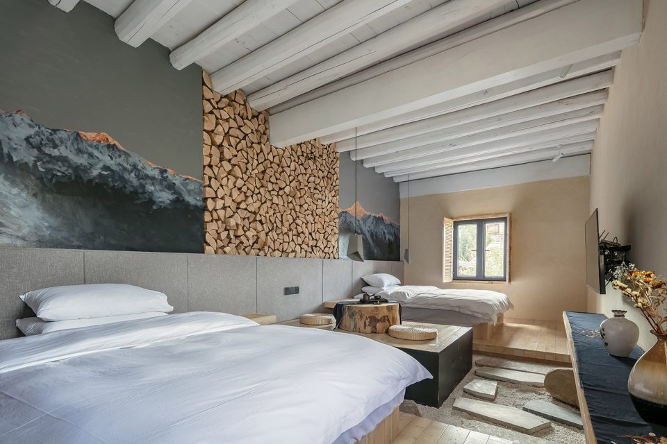 香格里拉·言?意，頗有古代山水畫的意境