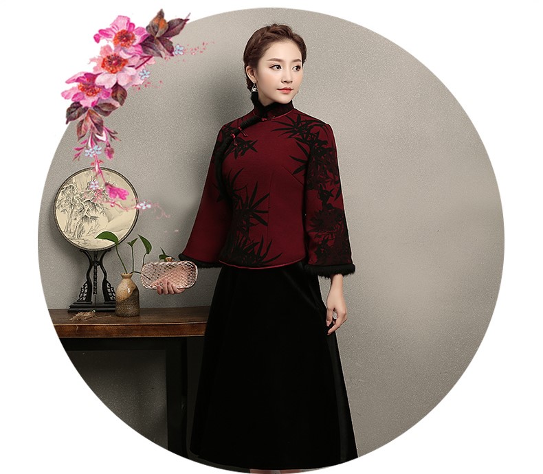 黑紅畫(huà)竹復(fù)古毛包邊女士唐裝