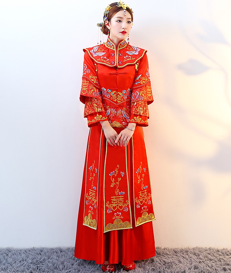 紅色復(fù)古典雅中式禮服，新娘結(jié)婚禮服