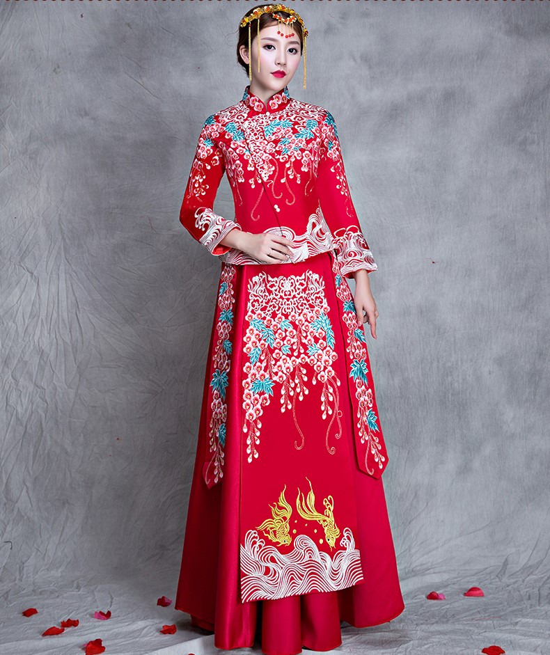 漫天繁花刺繡中式禮服，新娘結(jié)婚禮服