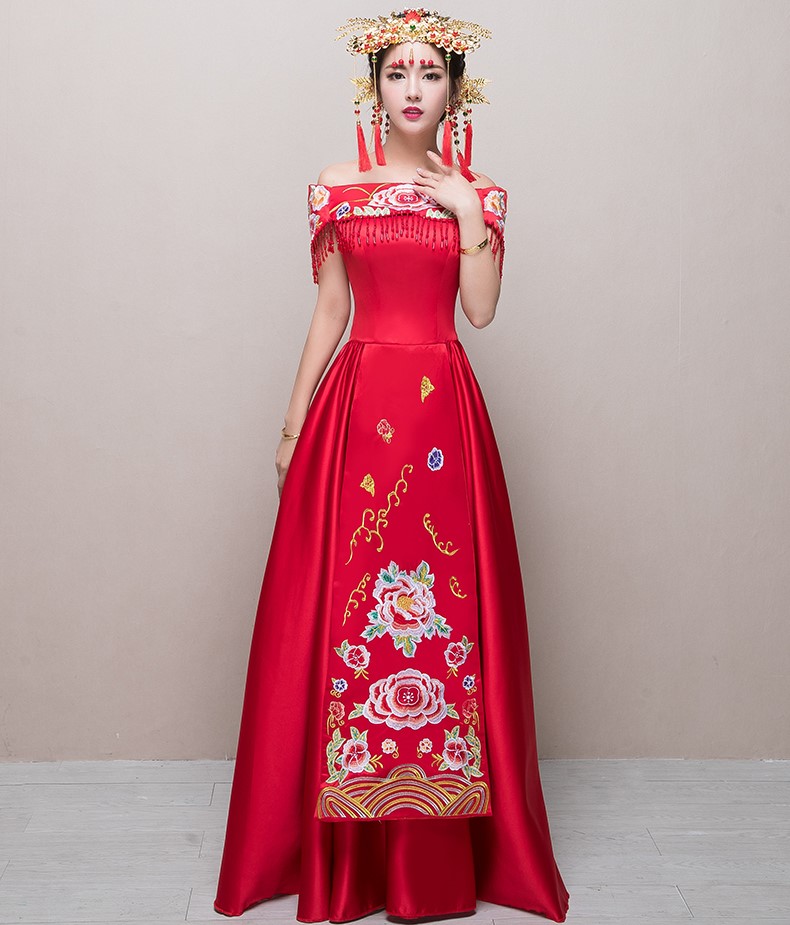 性感一字肩中式禮服，刺繡流蘇新娘禮服