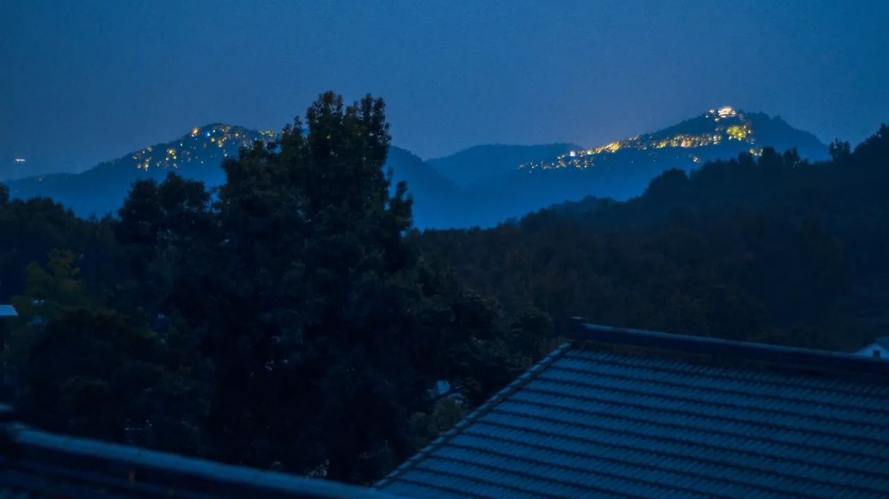 茶隱·喜在山舍，上有茶山下有九溪肆意虛度生活