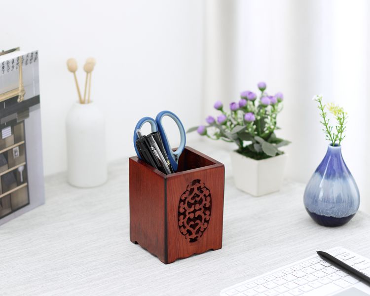 時尚家佳樂文學(xué)花梨木筆筒