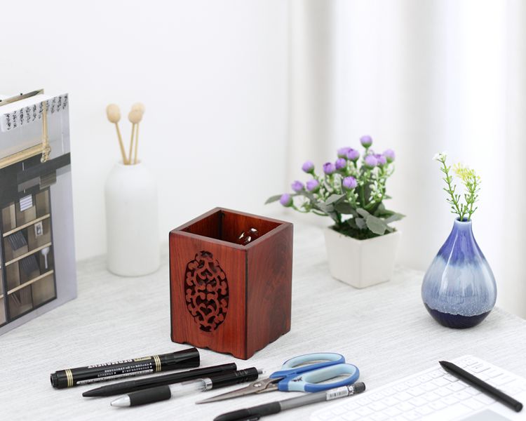時尚家佳樂文學(xué)花梨木筆筒