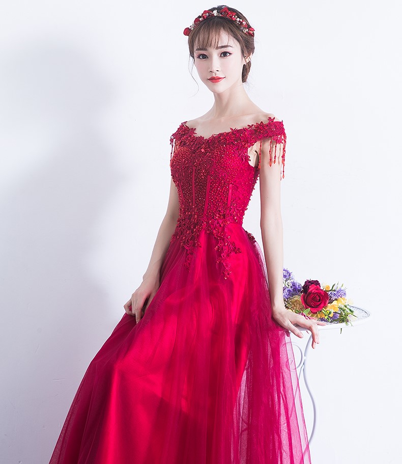 性感一字肩中式禮服，唯美流蘇珠花晚禮服