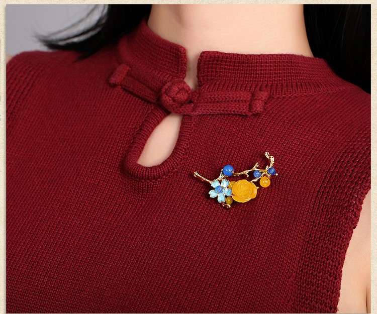復(fù)古蜜蠟花氣質(zhì)胸針，唯美清新胸花。