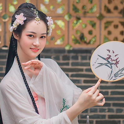 粉嫩花朵少女頭像，唯美古風(fēng)真人頭像