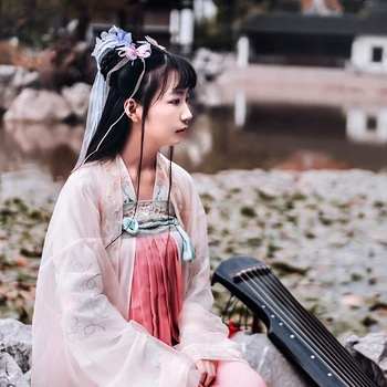 粉紅少女帶團扇頭像，唯美古風真人頭像