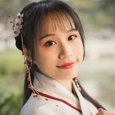 清新可愛漢服女生頭像，唯美古風(fēng)真人頭像