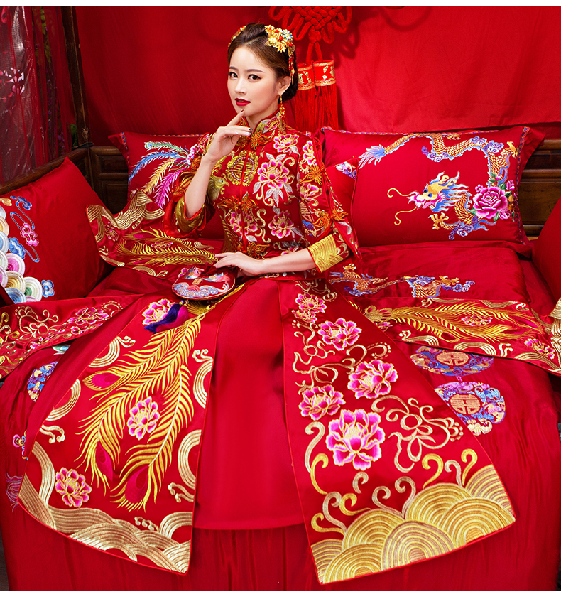 奢華刺繡中式禮服，唯美手工盤扣新娘禮服