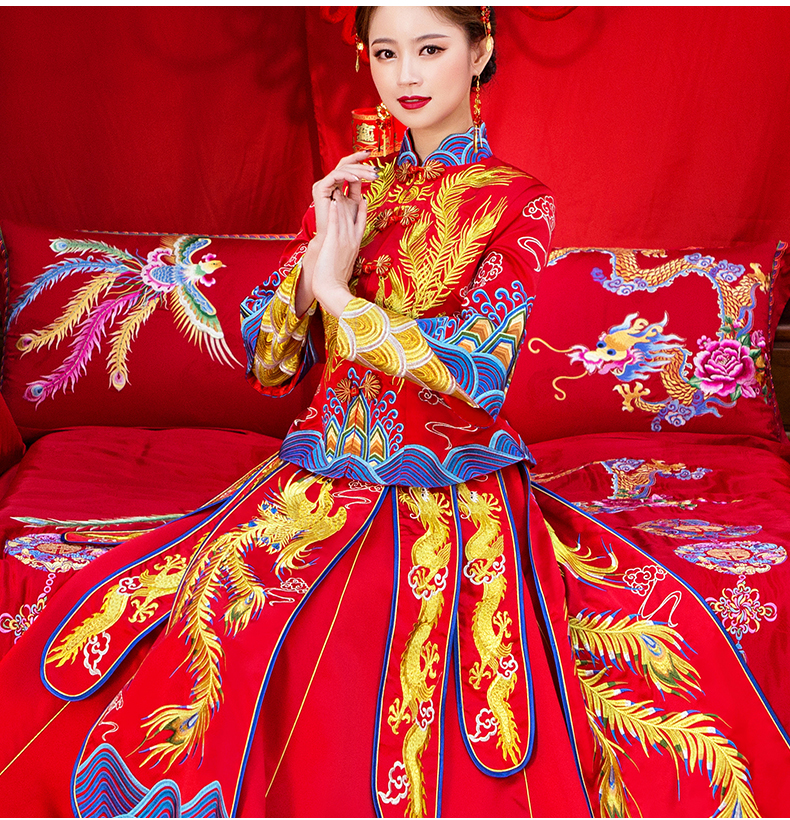 奢華鳳凰中式禮服，唯美五彩刺繡新娘禮服