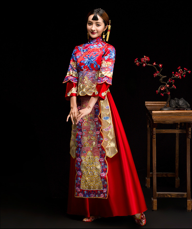 魚蓮嬉戲中式禮服，東方韻味新娘禮服