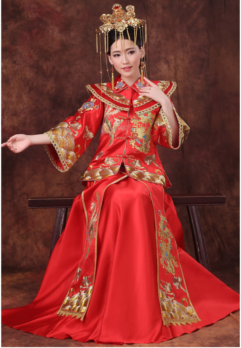 龍鳳呈祥中式禮服，嬌艷刺繡新娘禮服