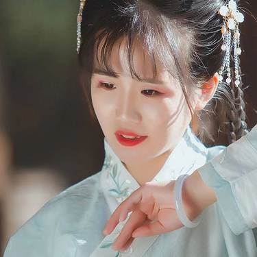 文藝女生頭像，唯美古風(fēng)真人頭像