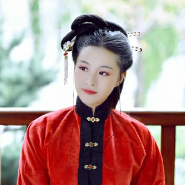 紅衣華服女生頭像，唯美古風(fēng)真人頭像