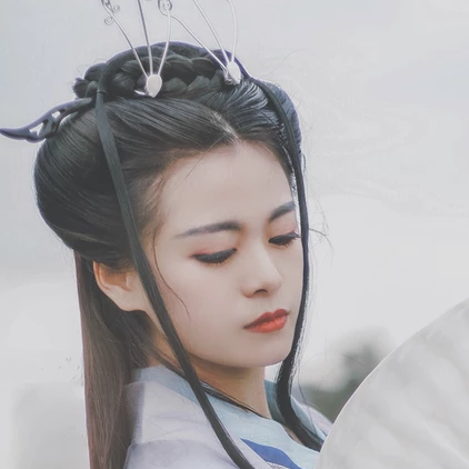 風(fēng)中俠客女生頭像，唯美古風(fēng)真人頭像