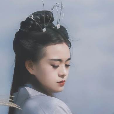 風(fēng)中俠客女生頭像，唯美古風(fēng)真人頭像