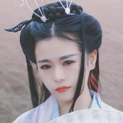 風(fēng)中俠客女生頭像，唯美古風(fēng)真人頭像