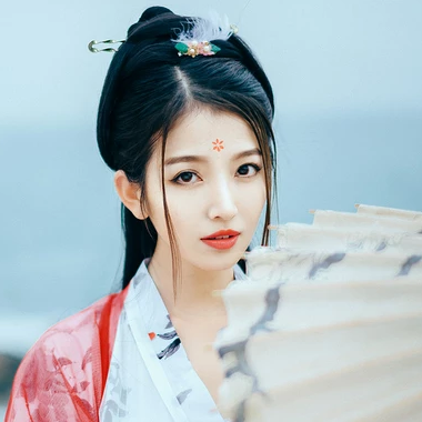 紅妝紗衣女生頭像，唯美古風(fēng)真人頭像