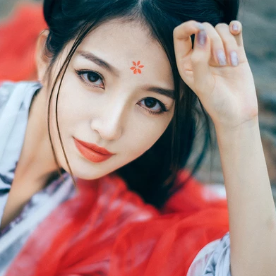紅妝紗衣女生頭像，唯美古風(fēng)真人頭像