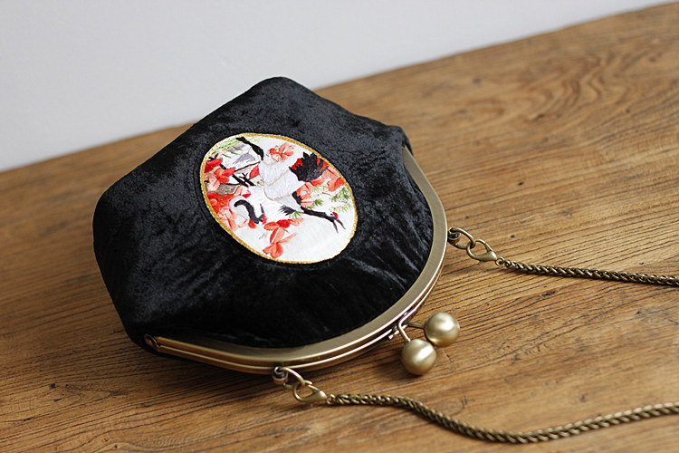 復古仙鶴刺繡斜跨包，唯美黑色絲絨手工包