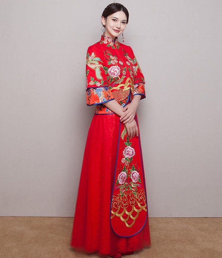 牡丹花刺繡新娘禮服，精致唯美中式禮服