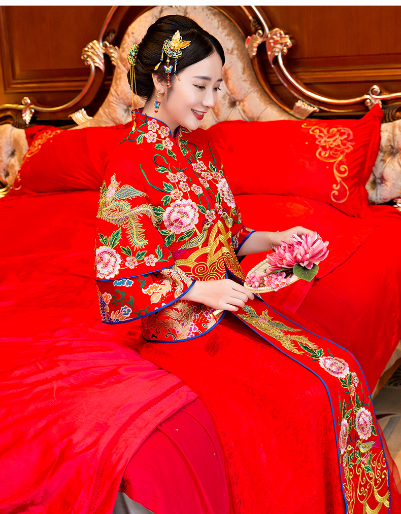 復(fù)古刺繡新娘禮服，古韻秀禾服中式禮服