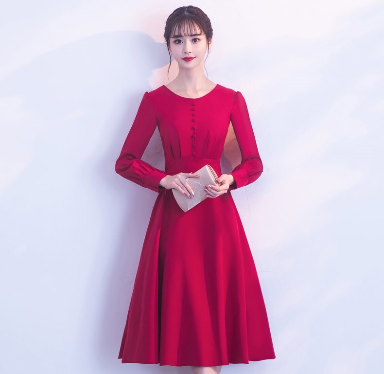 紅色長袖收腰中式禮服，時尚蝴蝶結(jié)晚禮服