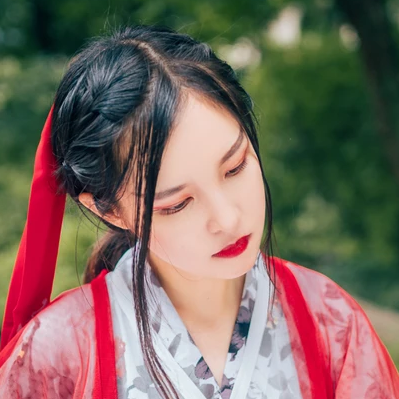 紅衣喝酒女生頭像，唯美古風(fēng)真人頭像