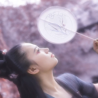 紫色文藝女生頭像，唯美古風(fēng)真人頭像