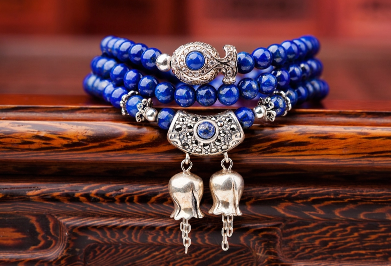 簡約銀鈴鐺吊墜多圈民族風(fēng)青金石手串