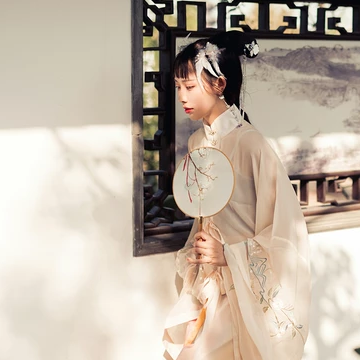 漢服帶寵物女生頭像，唯美古風真人頭像