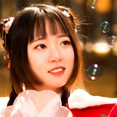 銀杏紅衣閨蜜頭像，唯美古風(fēng)真人頭像