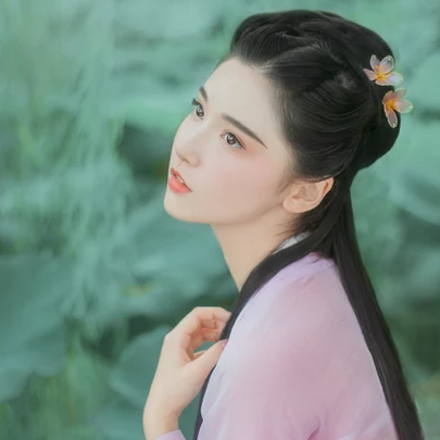 柳下紫衣帶傘頭像，唯美古風(fēng)真人頭像