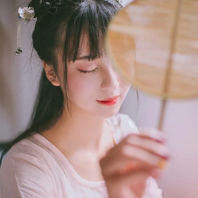 清新文藝女生頭像，唯美古風(fēng)真人頭像