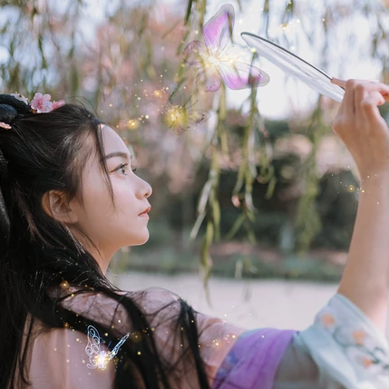 高貴紫衣紅紗帶傘女生頭像，唯美古風真人頭像