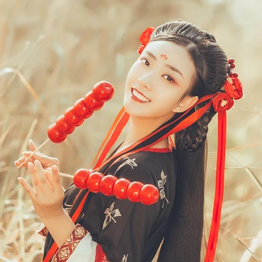 紅妝帶紅傘女生頭像，唯美古風(fēng)真人頭像